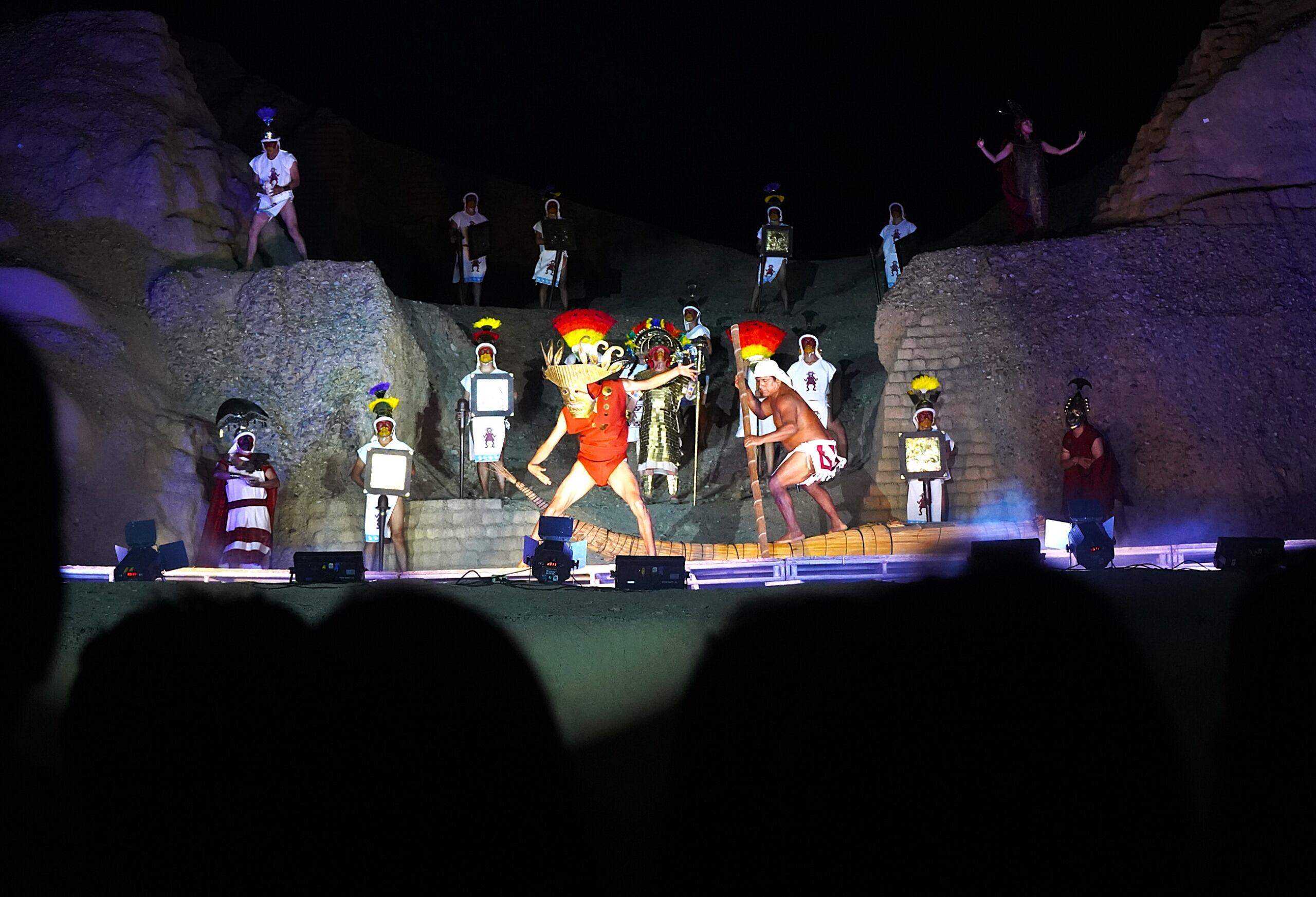 Más de dos mil personas asistieron al espectáculo artístico “Culto a los Ancestros”, organizado por el Ministerio de Cultura para conmemorar esta fecha importante. (Fotos: Dirección Desconcentrada de Cultura (DDC) de La Libertad)