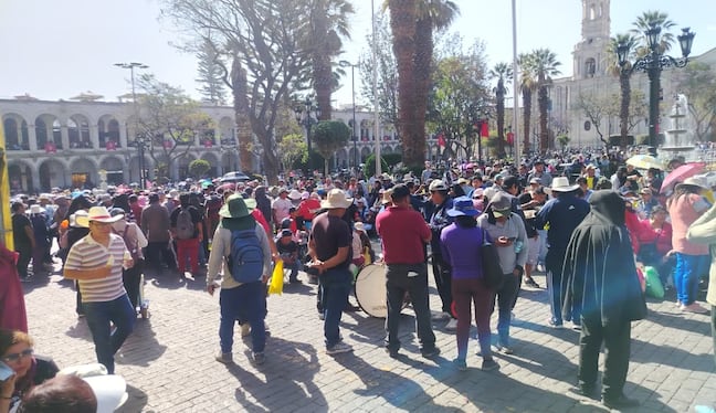 Transportistas manifestaron en la Plaza de Armas de Arequipa. Foto: GEC.