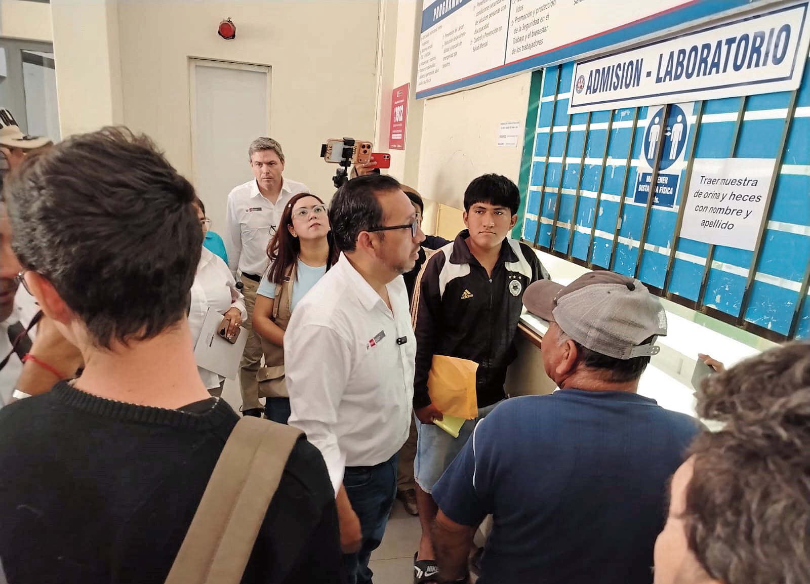 Ministro de Salud reconoce colapso en el hospital Santa Rosa de Piura