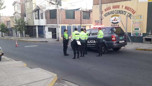Los agentes de la comisaría Juan de Dios Colca Apaza intentaron auxiliar a la víctima, pero murió de un caro respiratorio. (Foto: Difusión)