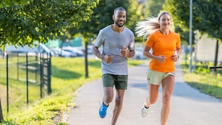 Running en verano: 5 claves para elegir zapatillas si corres por distintos terrenos
