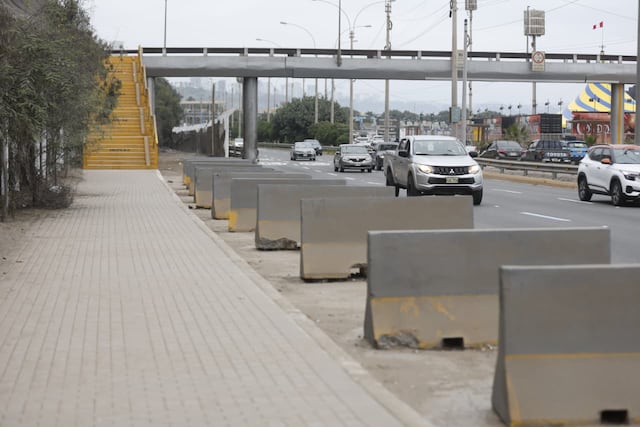 Costa Verde: conductores usan zonas prohibidas como estacionamientos en San Miguel (Fotos: Mario Zapata/GEC)