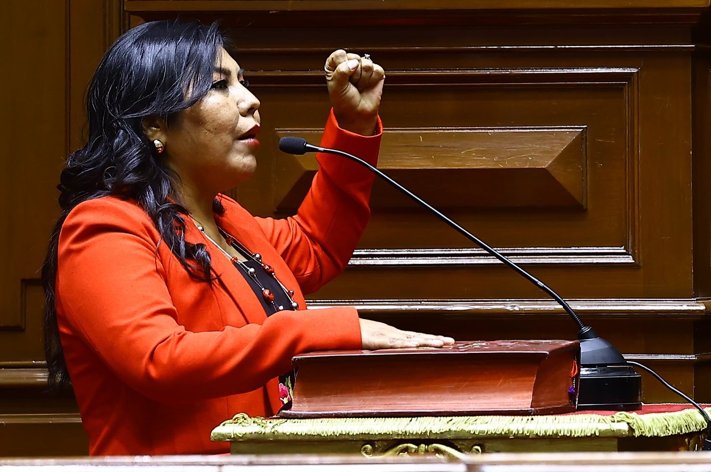La diputada Graciela Chipana, de Juntos por el Perú, podría perder el cargo que asumió recientemente. (Foto: Congreso)