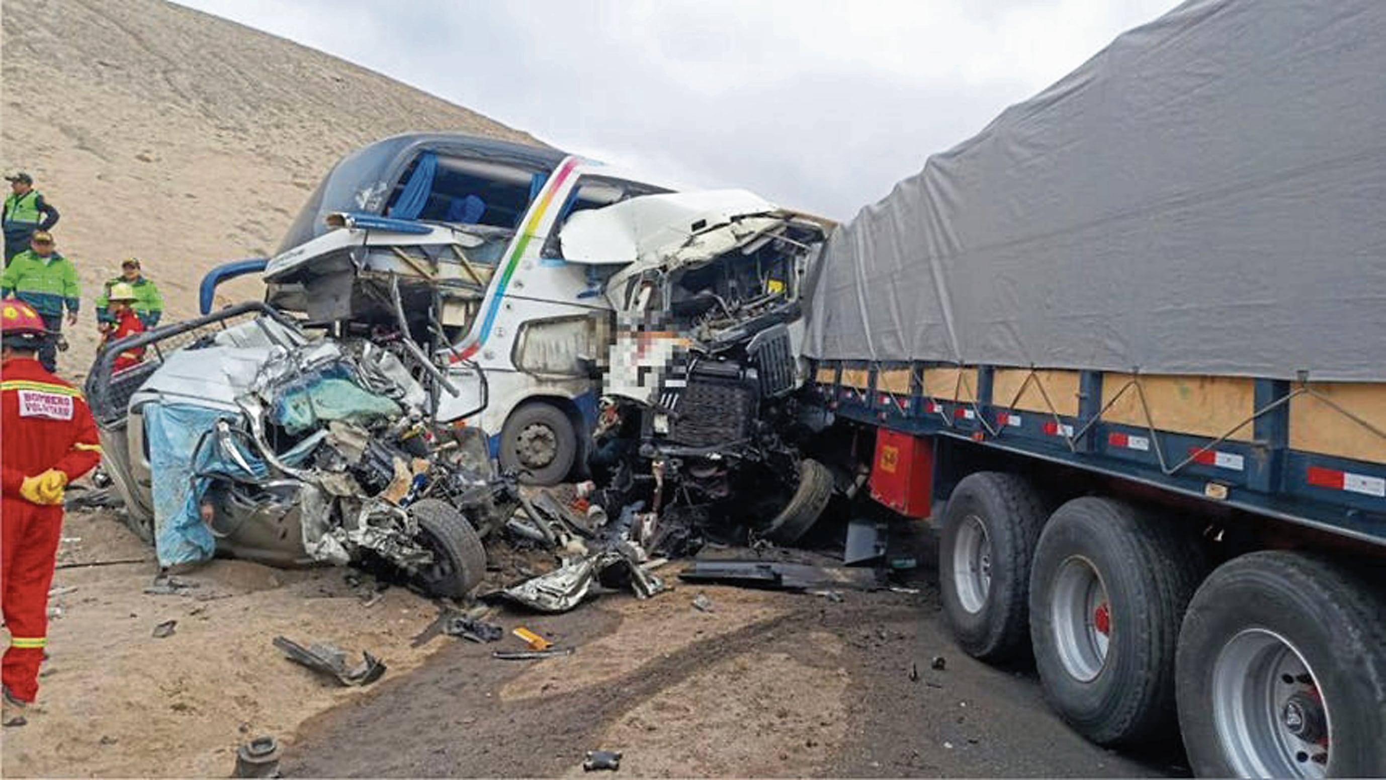 Arequipa: Fiscalía investiga accidente en Camaná que dejó cuatro muertos