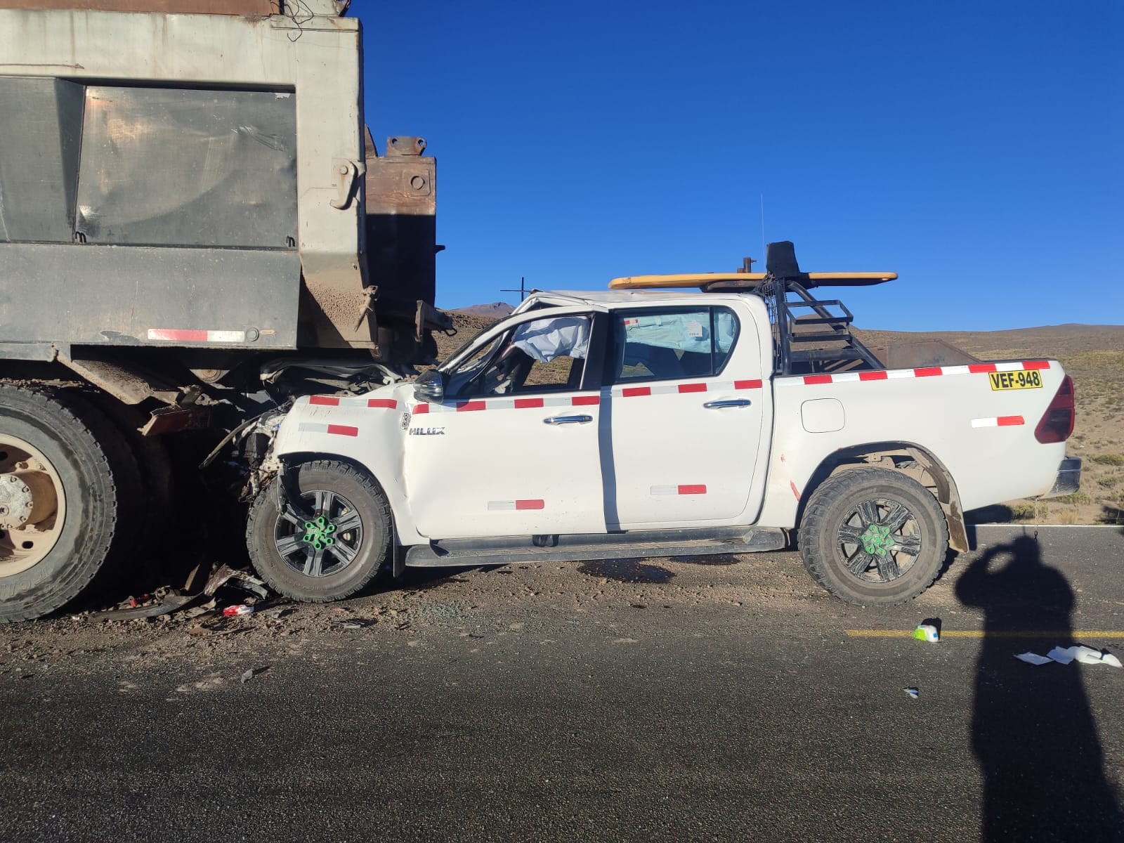 Chofer muere tras chocar vehículo contra camión malogrado en la Vía Chivay-Arequipa