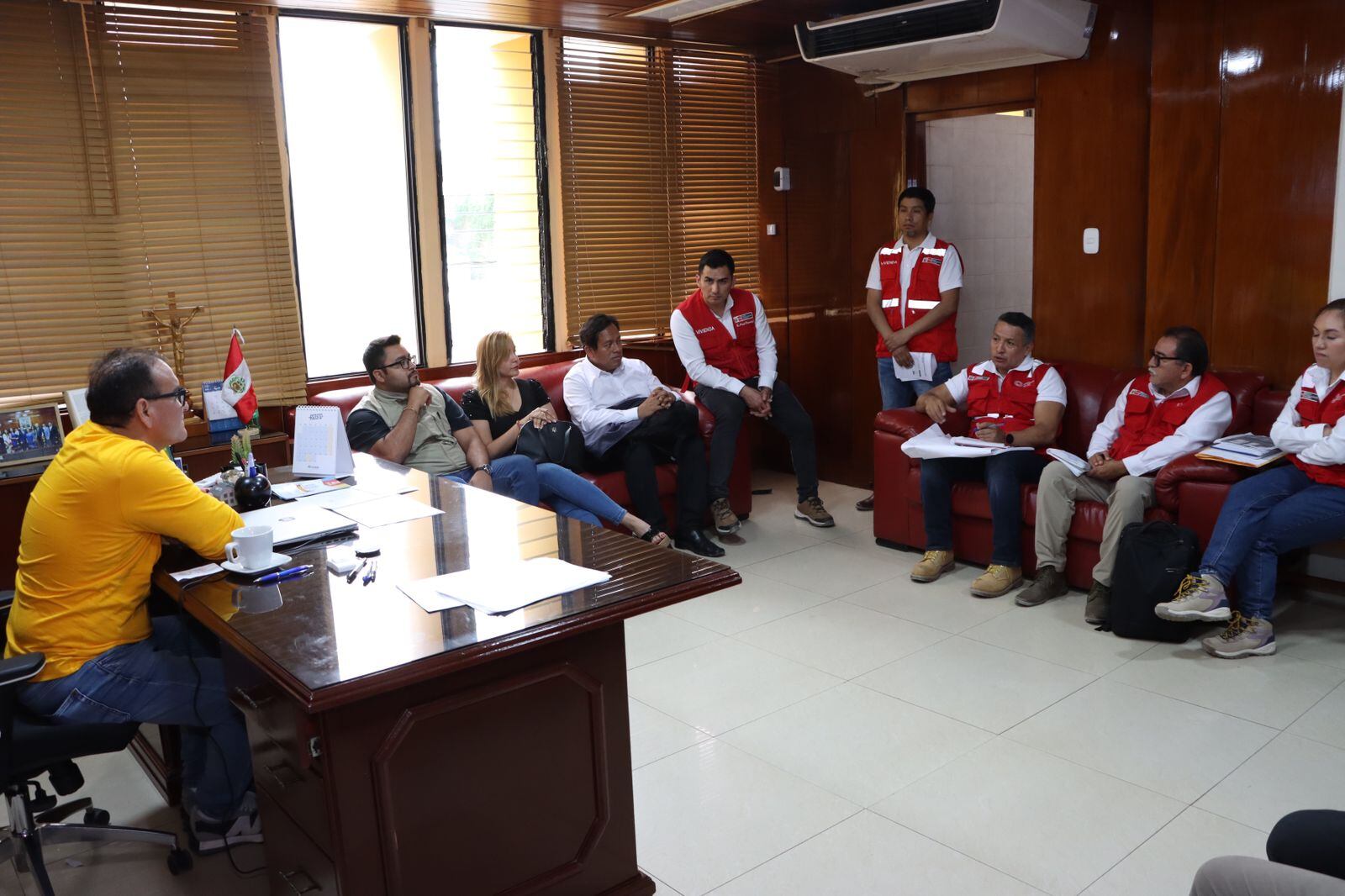 Reunión de autoridades de la comuna piurana con representantes del Ministerio de Vivienda