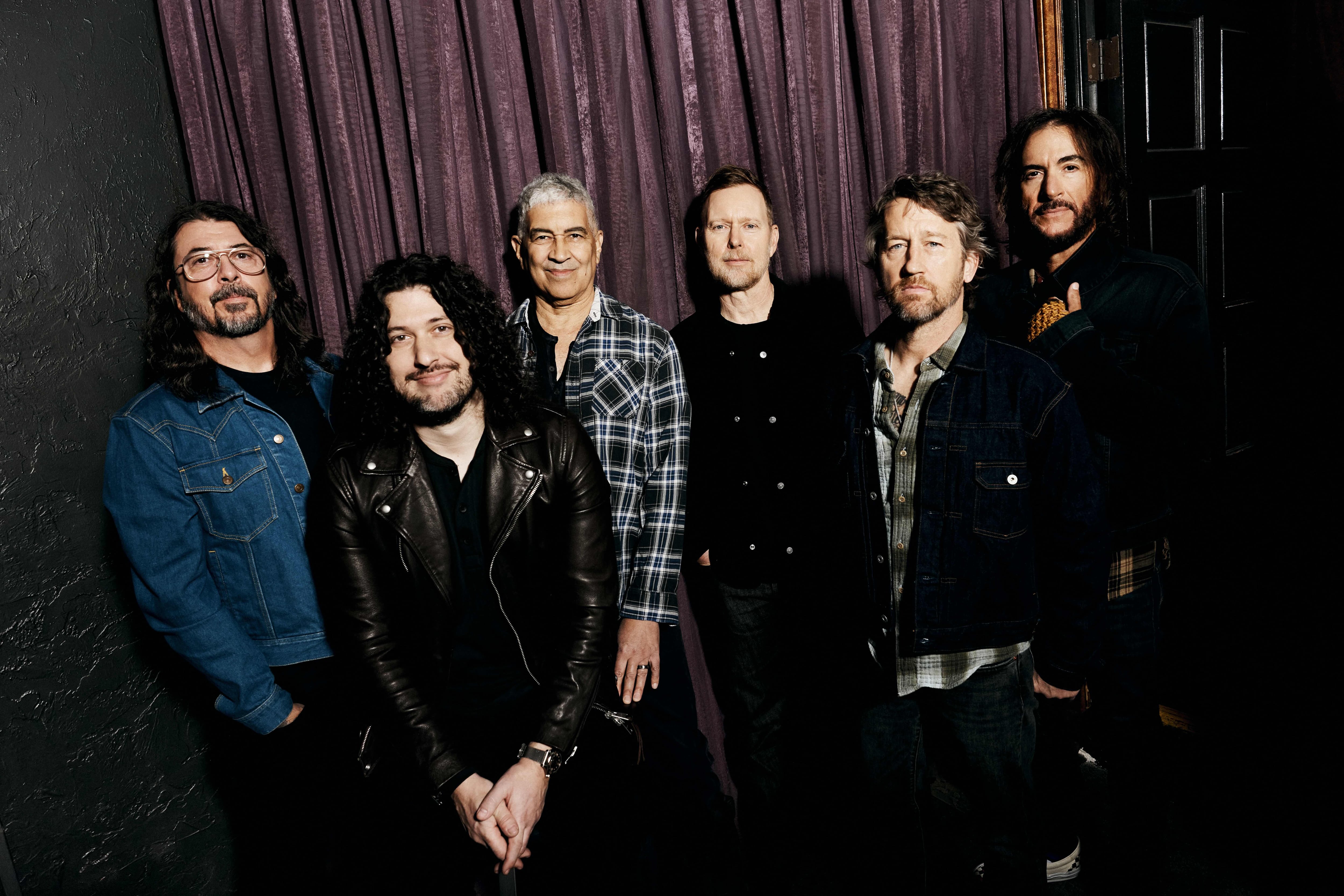 La banda liderada por Dave Grohl llegará al Perú como parte del Take Cover Tour 2027. Las entradas se venderán a través de Ticketmaster, con preventas para fans y clientes BBVA.