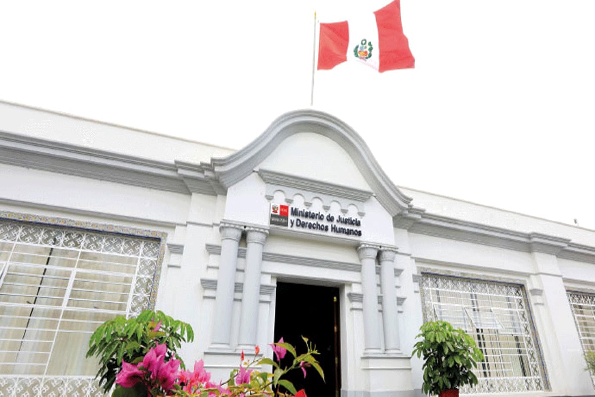 Ministerio de Justicia brindará defensa pública gratuita a familiares de víctima de accidente ferroviario en Cusco