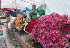 Día de los Muertos reaviva el comercio en Huancayo con venta de flores, velas, ofrendas y más