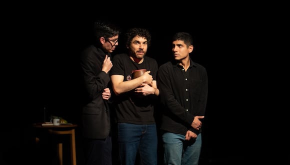 ‘Infusión’ dirigida por Oscar Carillo y Eduardo Adrianzén en el Auditorio Británico Cultural.