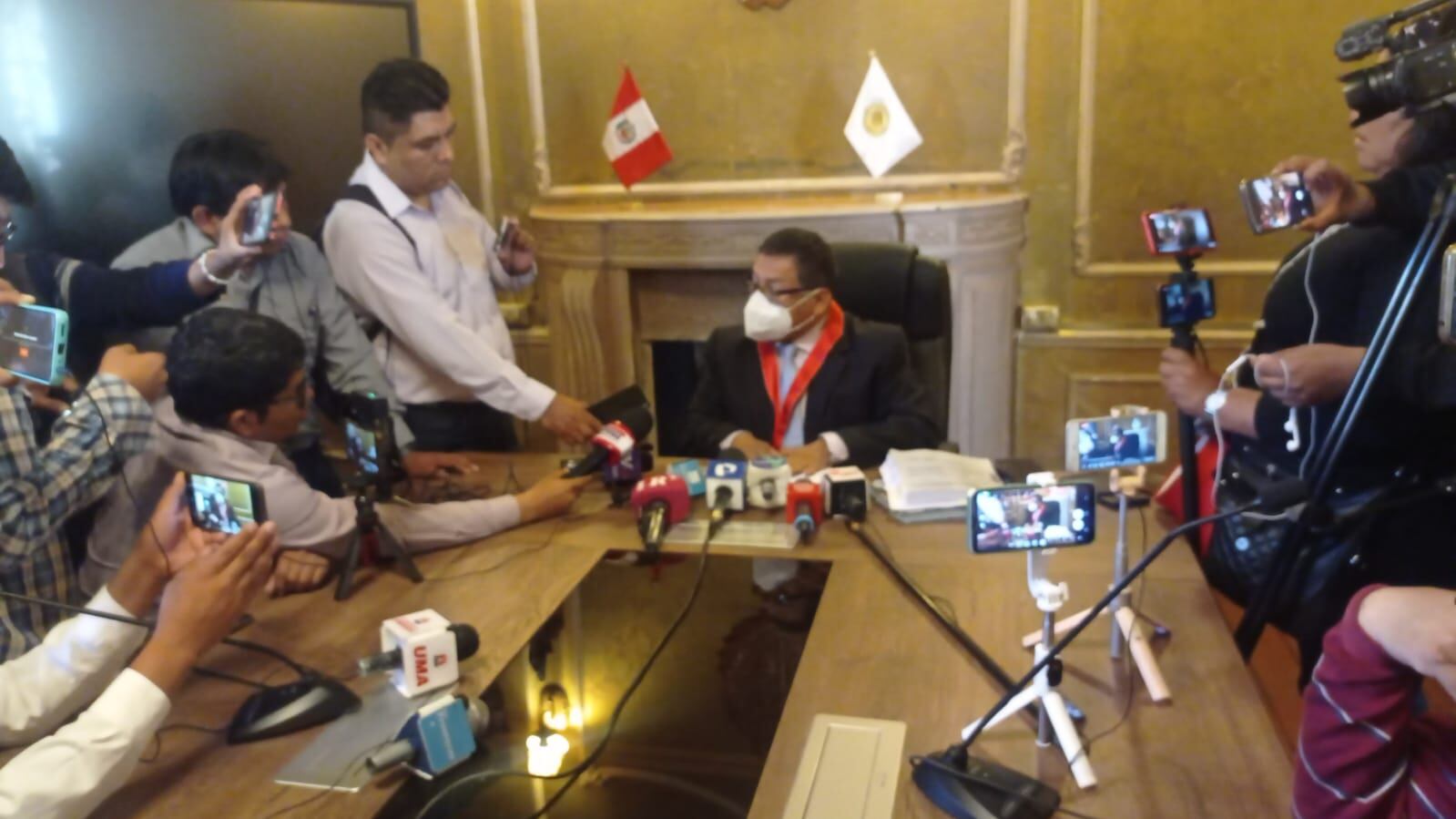 Fiscal de Arequipa Antonio Chacón (Foto: Omar Cruz)