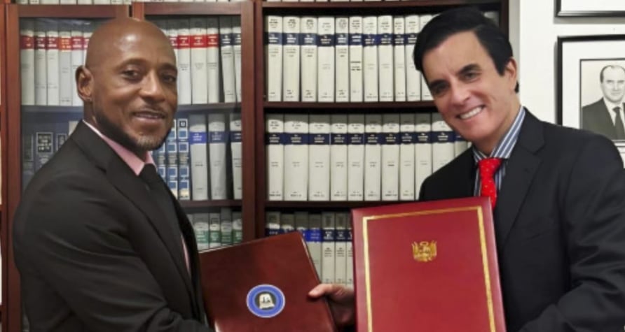 Los cancilleres Carlos Espá y Dwight Fitzgerald Bramble suscribieron un memorándum para establecer reuniones periódicas y fortalecer la relación bilateral.