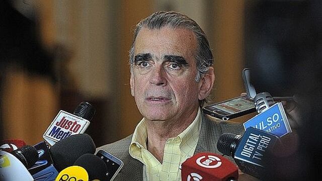 Pedro Olaechea: Los congresistas pueden opinar sobre lo que quieran