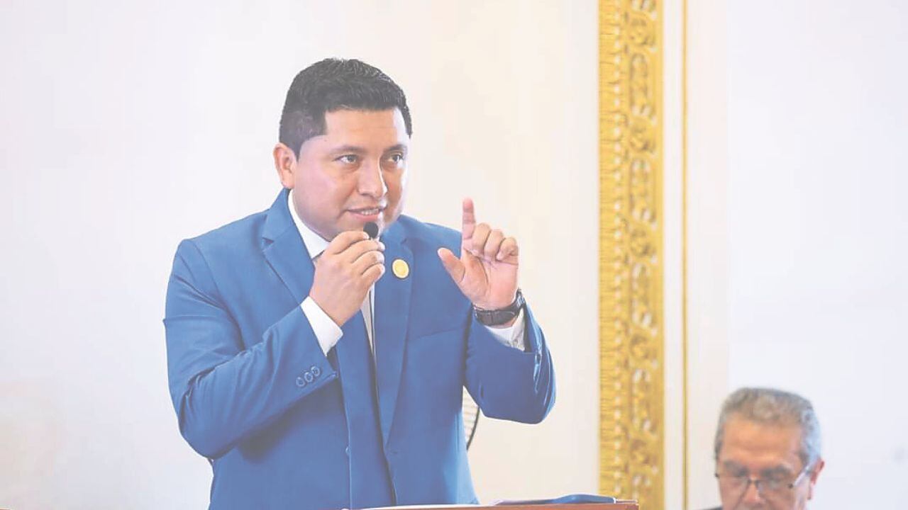 Ayer aseguró que los cuestionamientos parten del desconocimiento de algunos aspectos de la administración pública. Ratificó que ejecutarán más del 90% en obras.