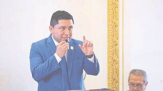 Martín Namay cuestiona a consejeros regionales de La Libertad y les pide que trabajen