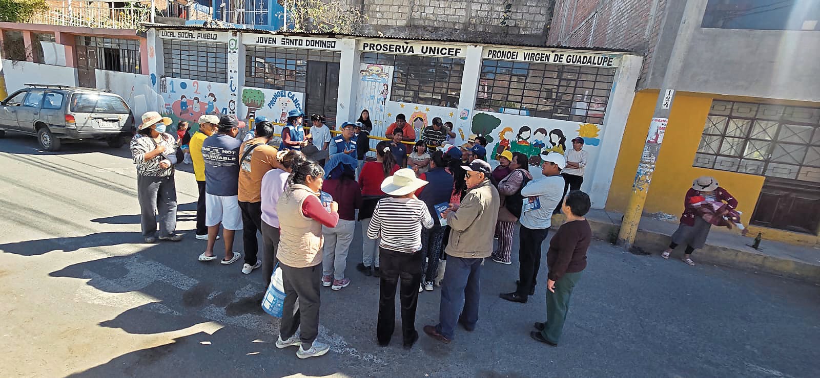 Vecinos en Mariano Melgar sin agua hace nueve días. Foto: GEC.