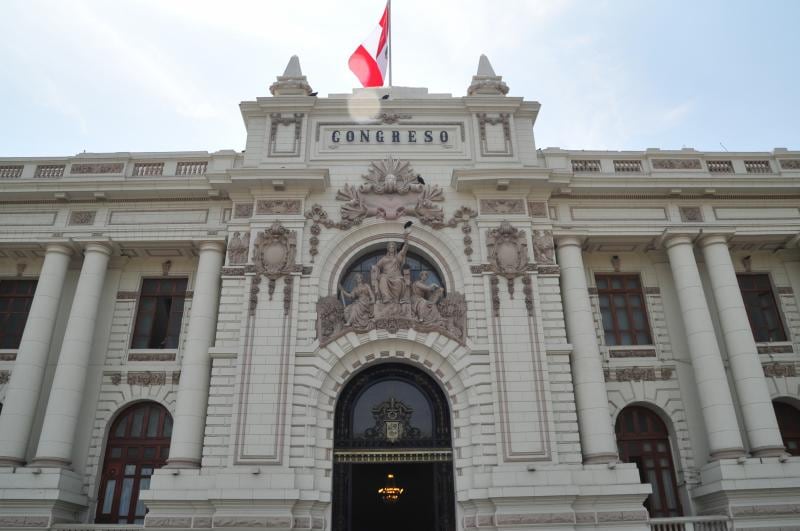 Congreso: Remodelación de comedores costó S/2.65 millones y se licitó como "mantenimiento"