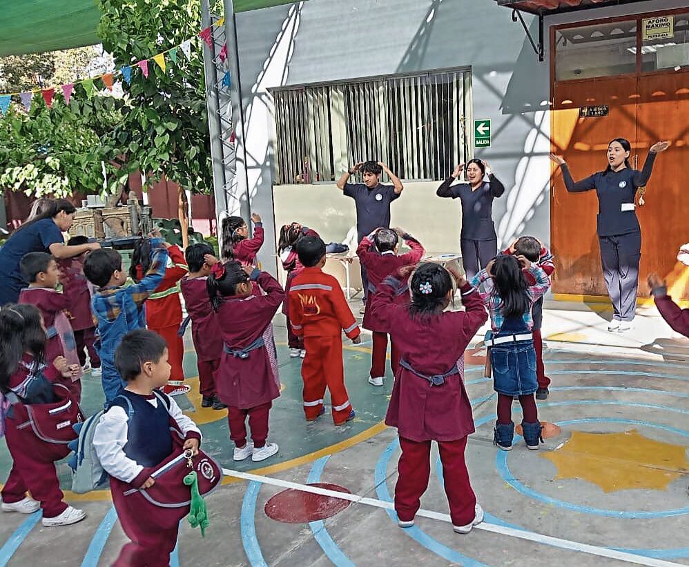 Los más pequeños, de la cuna jardín de la UNSA, se mostraron muy participativos. Foto: Difusión.
