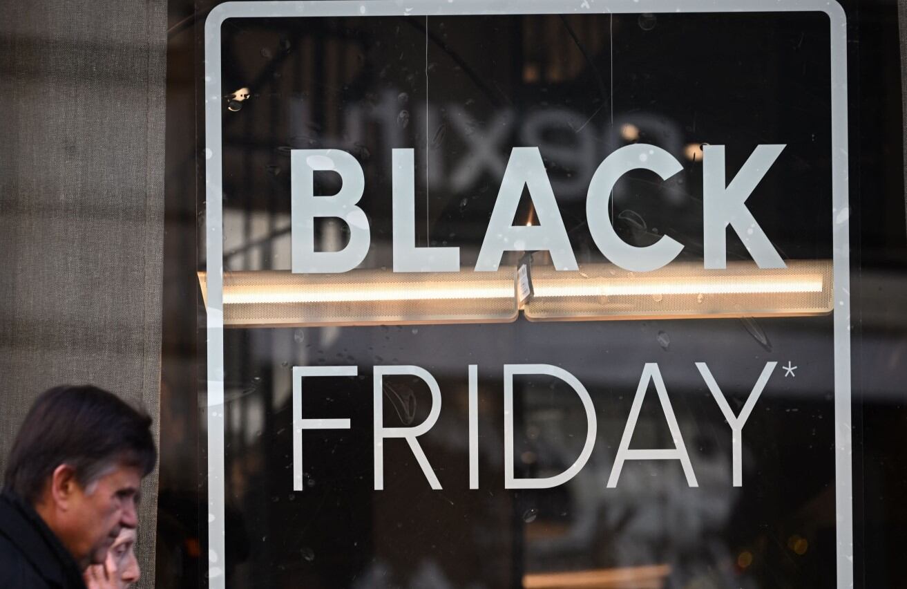 También conocido como Viernes Negro es un evento previo a la temporada de Navidad. Conoce en esta nota cómo aprovechar todas las ofertas. (Foto: AFP)