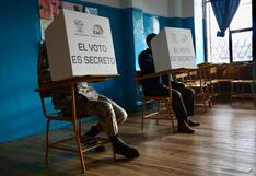 Cierran las urnas en las elecciones generales de Ecuador y comienza el conteo de votos
