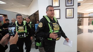 Congreso pone en la mira al comandante general Óscar Arriola