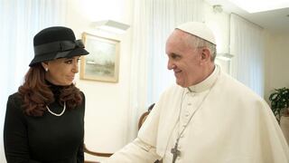 Papa Francisco conversó con la presidenta argentina Cristina Fernández