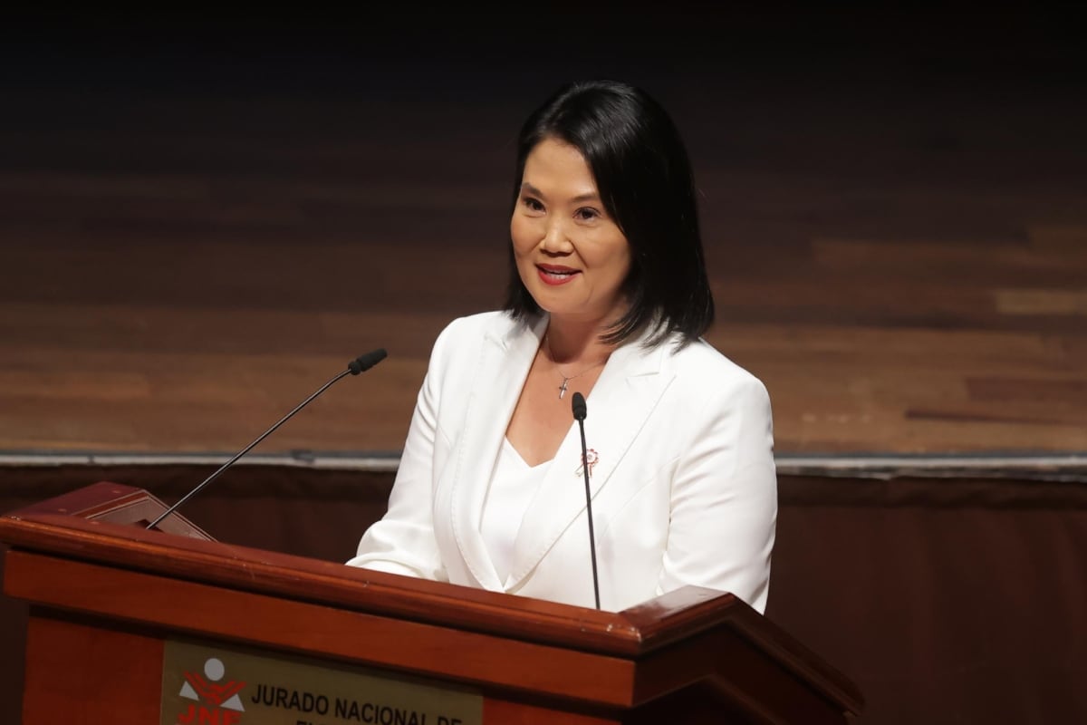 Keiko Fujimori dirige unas palabras durante la ceremonia de entrega de credenciales organizada por el Jurado Nacional de Elecciones. (Foto: Hugo Pérez / @photo.gec)