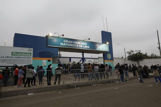 Exteriores del mercado mayorista de Lima. Comerciantes acatando paro por 48 horas. Foto: Piko Tamashiro/GEC