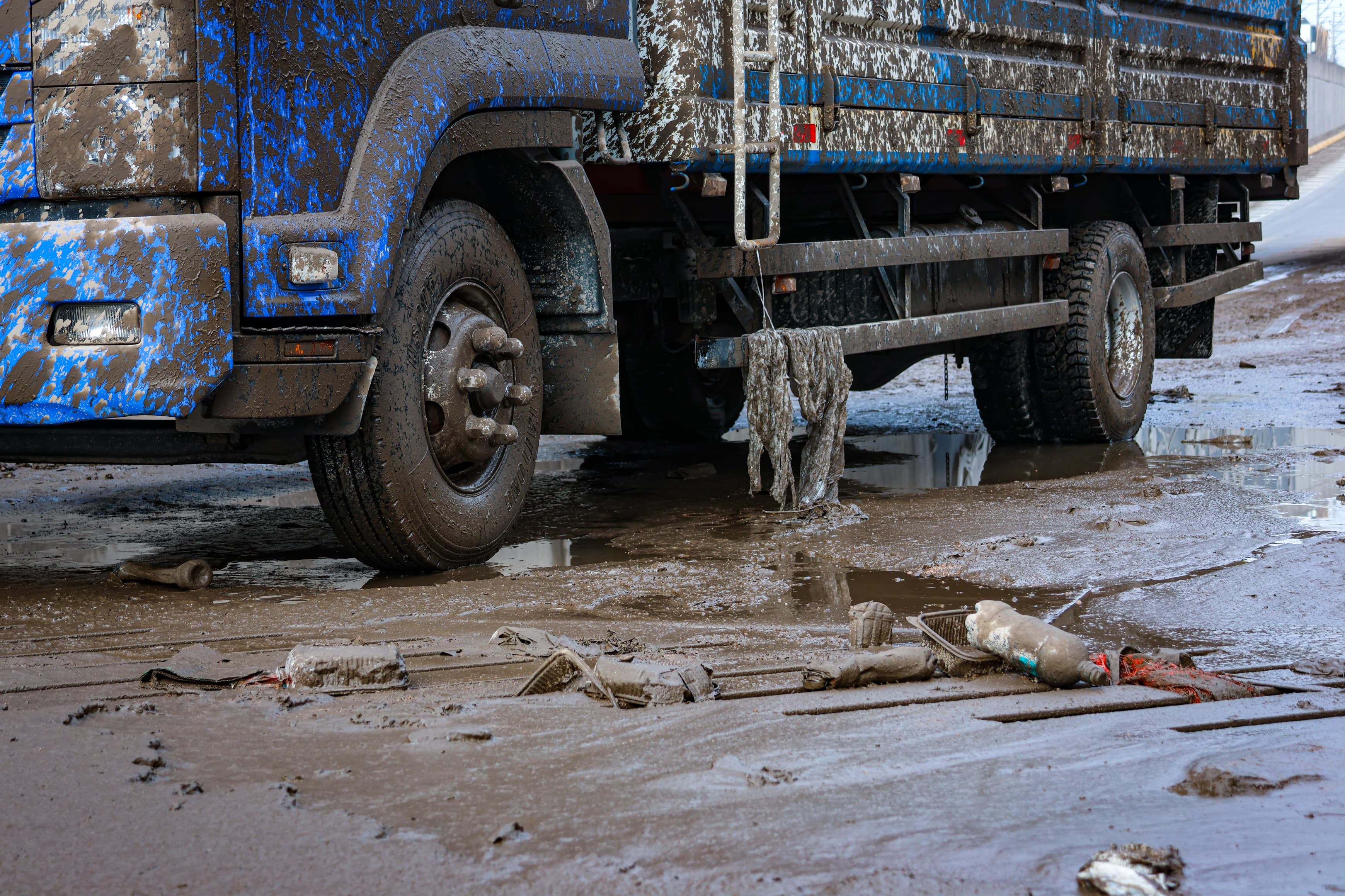 Basura en la variante de Uchumayo, Arequipa. Foto: Municipalidad Provincial de Arequipa.