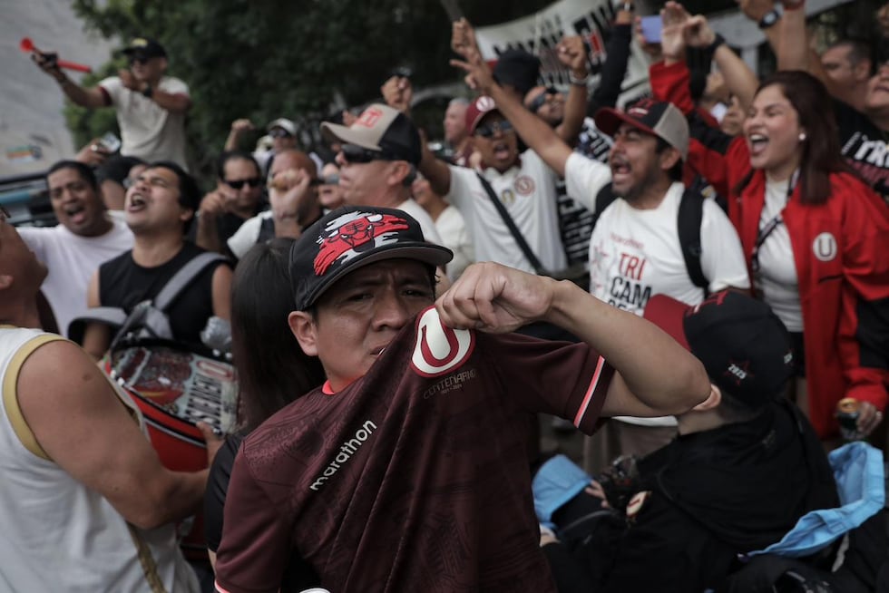 Ambiente de fiesta merengue en Ate