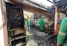 Pisco: incendio arrasa con tres puestos de comida en el Chaco, en Paracas