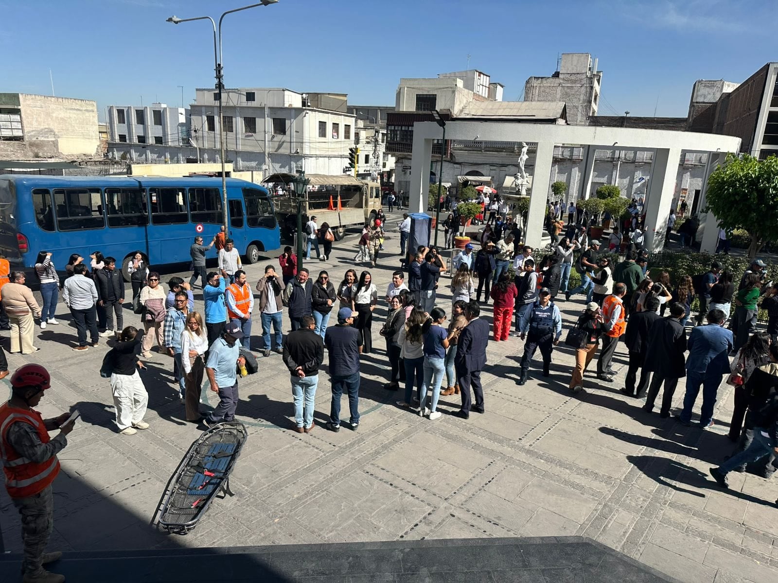 Simulacro Nacional Multipeligro 2026 realizado en Arequipa. (Foto: Flor Barrios/@photo.gec)