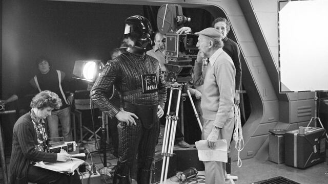 Actor que encarnó a Darth Vader en Star Wars, muere a los 85 años. 