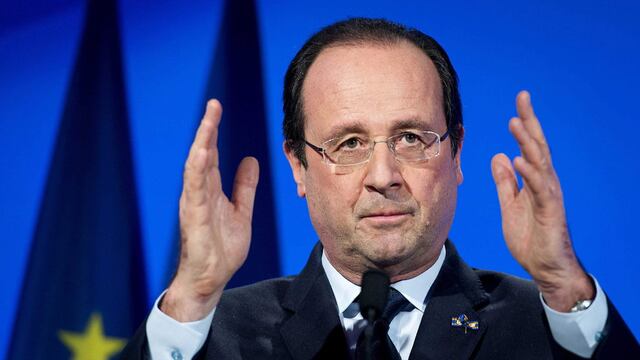 ​Hollande afirma que Francia "no ha terminado con el terrorismo"