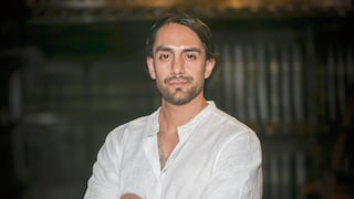 Brian Alba, autor peruano: “La soledad no depende de cuántas personas te rodeen, sino de cómo te sientes por dentro” (Entrevista)