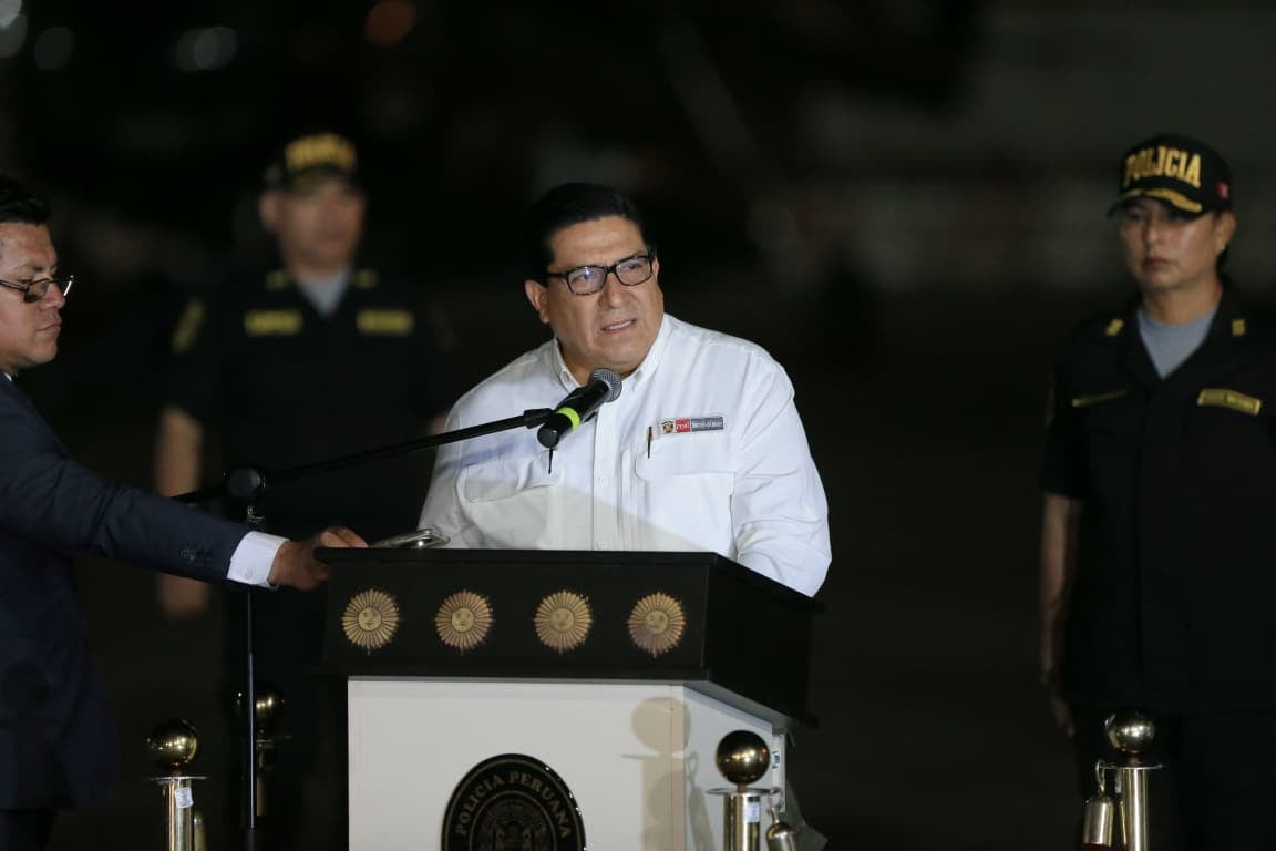 El ministro del Interior destacó el trabajo de inteligencia policial y aseguró que los delincuentes serán ubicados y puestos a disposición de la justicia. Foto: Cesar Bueno @photo.gec
