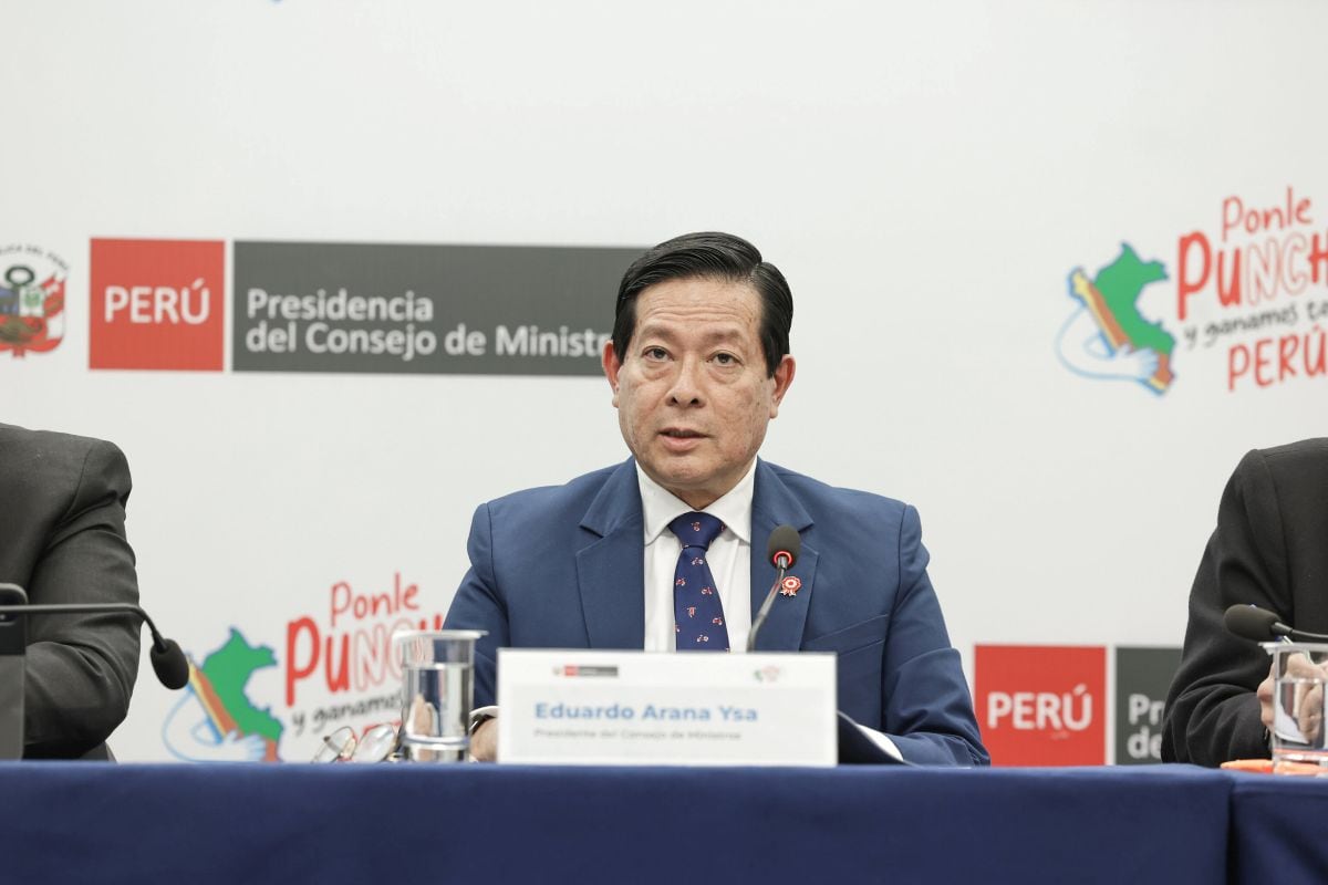 En conferencia de prensa junto al ministro del Interior, Arana señaló que las decisiones ya tomadas buscan restablecer el orden y se ajustan a la legalidad. Foto: PCM.