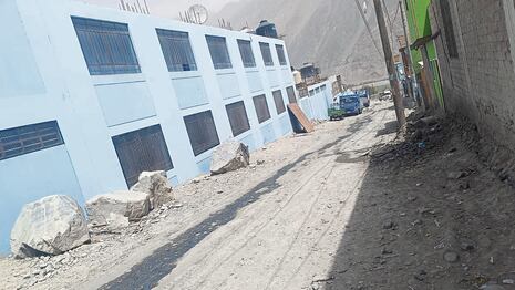 Arequipa: Estudiantes de Secocha afectados por colegio dañado