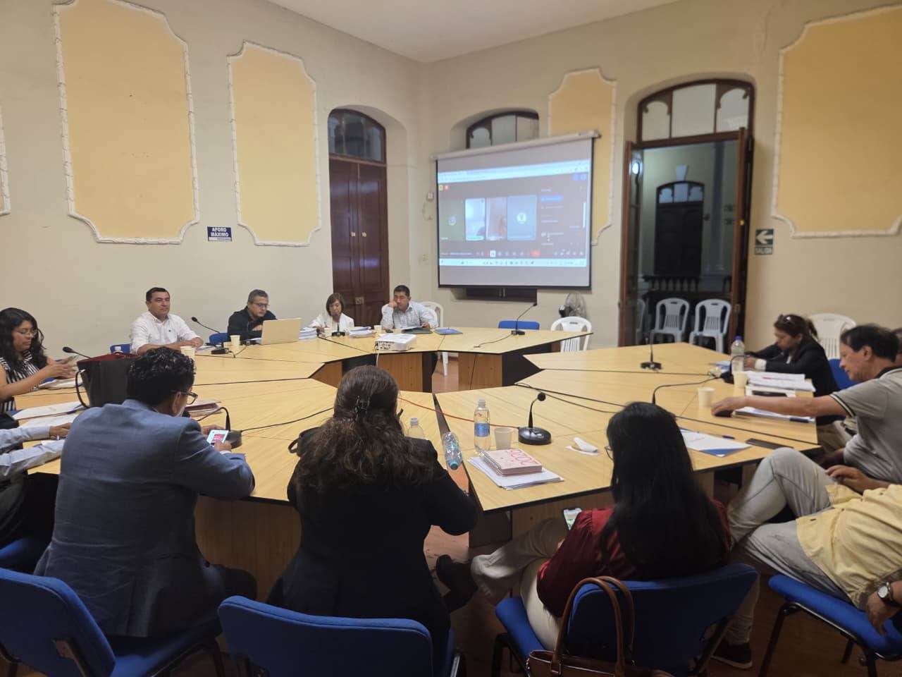 En sesión ordinaria, regidores debatieron sobre arbitrios.