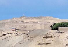 Chincha: volqueteros arrojan desmonte en milenaria Huaca La Cumbe
