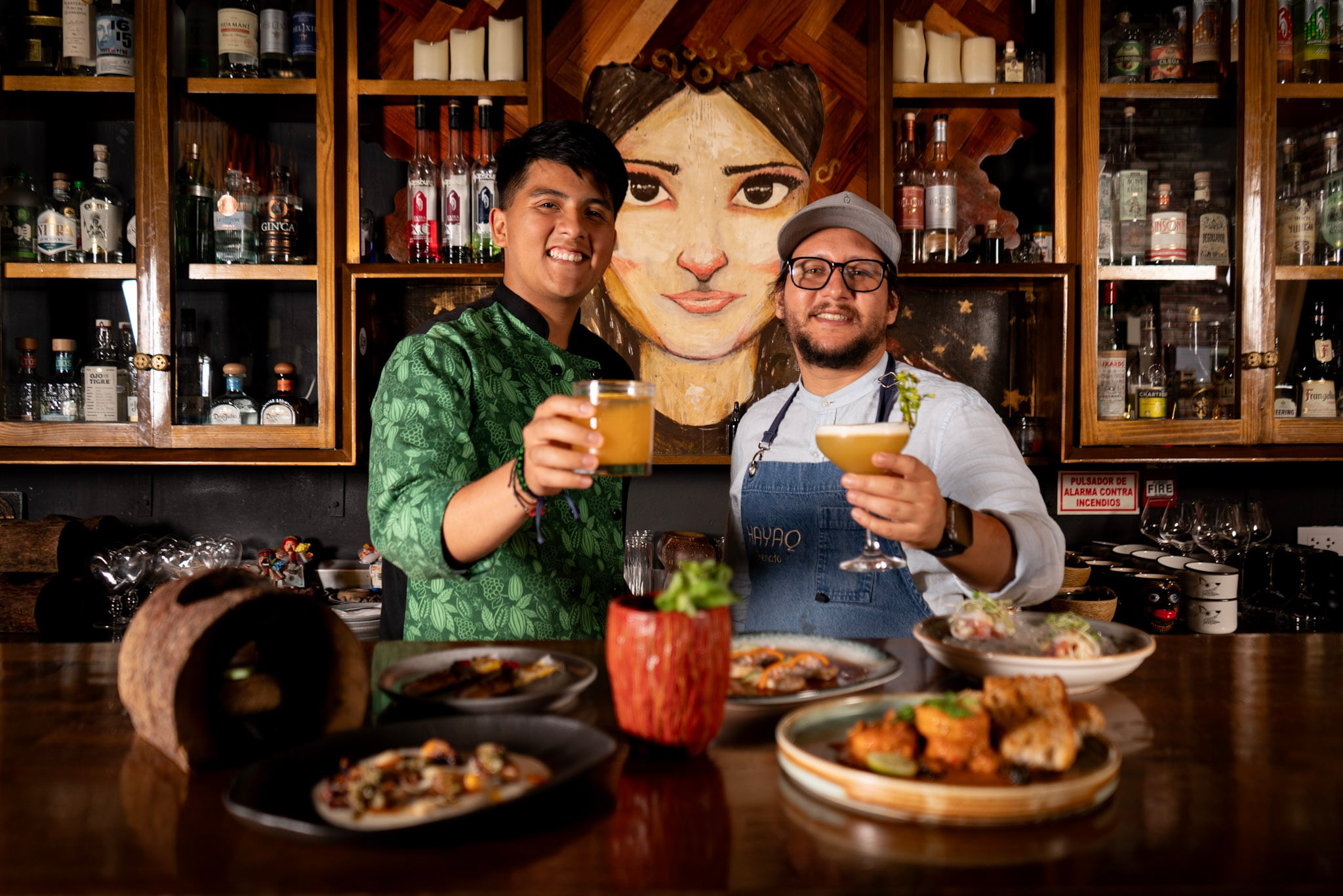 El chef Renato López Morzán presentará lo mejor de la cocina de Hayaq en una noche especial donde los sabores marinos se fusionarán con los cócteles de autor de Santería Bar.