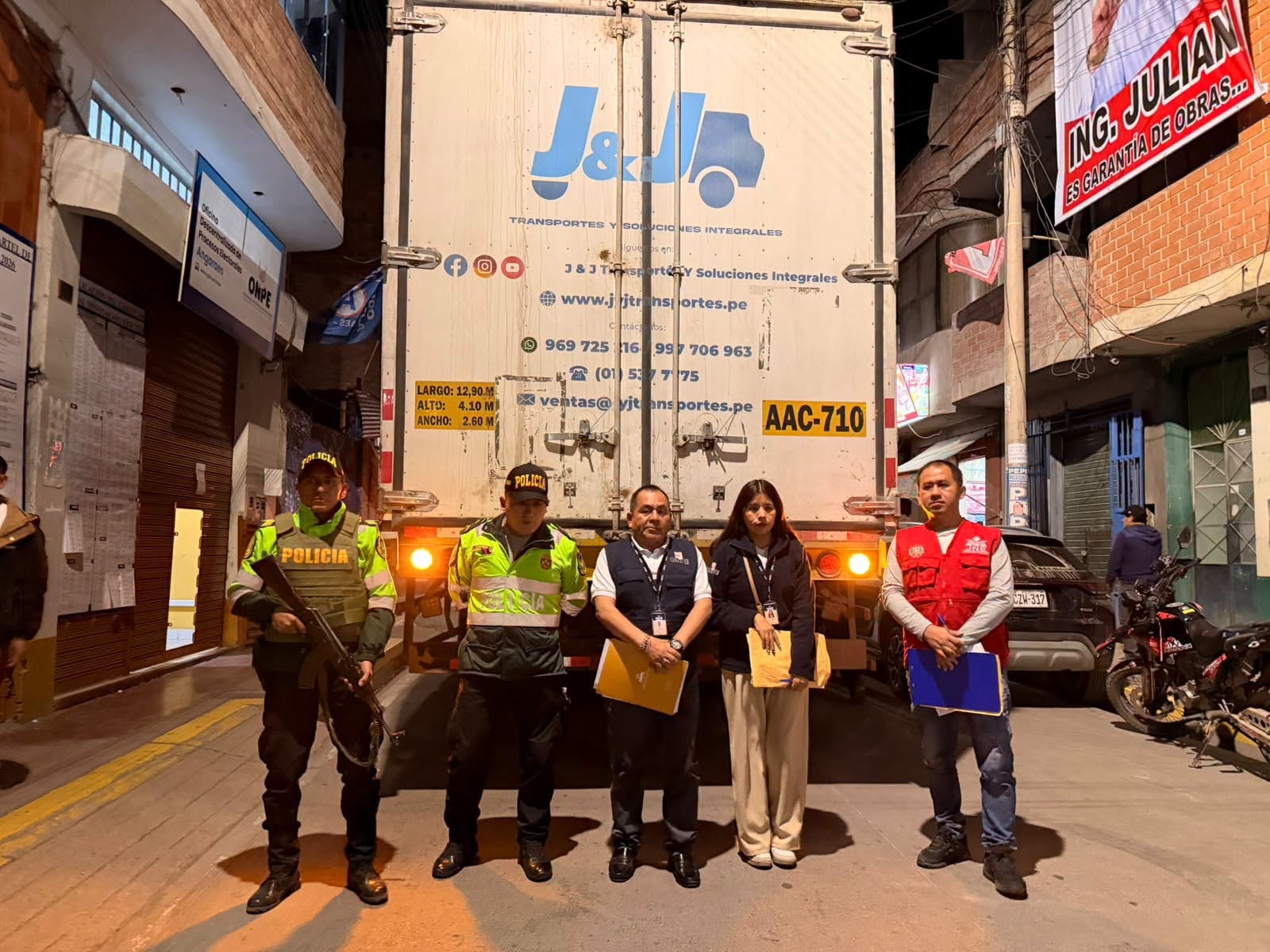 JNE fiscaliza el arribo del material electoral enviado a las Oficinas Descentralizadas de Procesos Electorales (ODPE-ONPE).