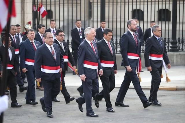 José María Balcázar salió de Palacio de Gobierno rumbo a la Catedral de Lima para participar en la misa y tedeum por Fiestas Patrias.