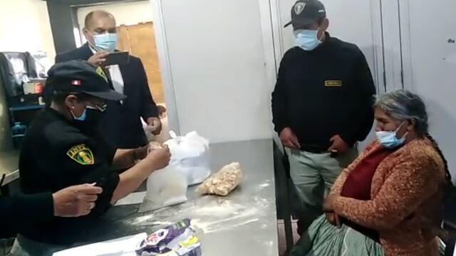 Anciana es detenida por intentar ingresar droga a penal de Huancayo en detergente (VIDEO)