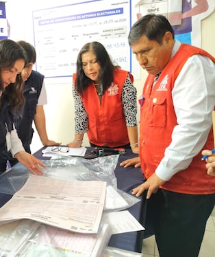 Funcionarios constataron elementos para el sufragio de éste domingo 4 de octubre. (Foto: Difusión)