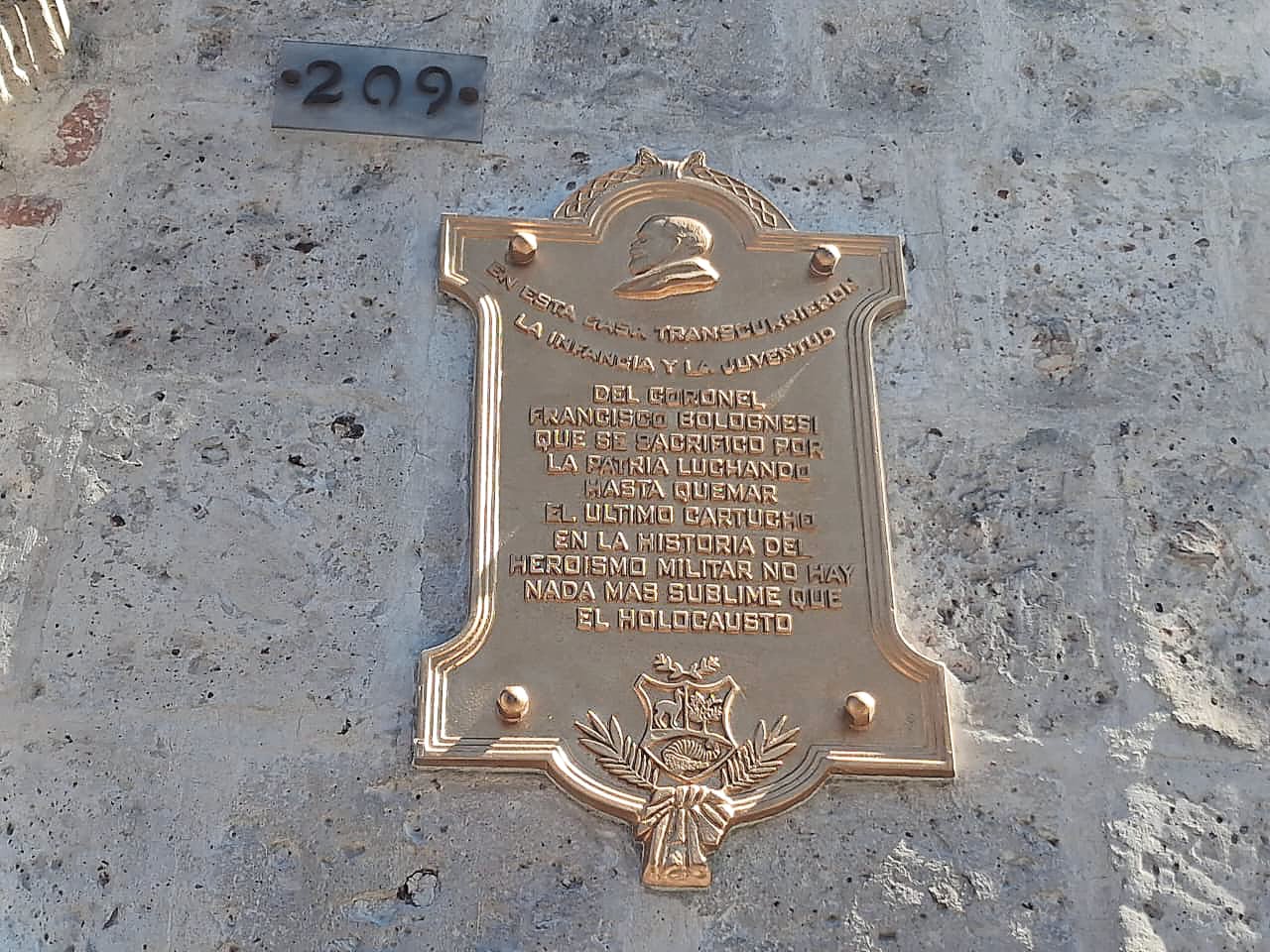 Restituyen placas históricas en casa de los Bolognesi en Arequipa (Foto: GEC)