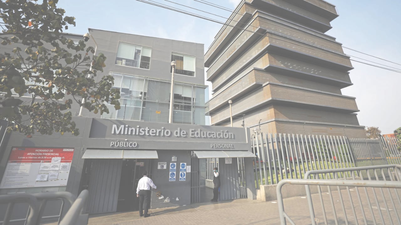 Sector Educación señaló que el documento vigente, aprobado hace diez años, es flexible y puede adecuarse a las necesidades educativas y los cambios en la sociedad.