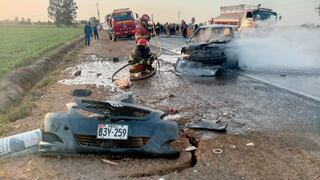 Pisco: choca contra poste y se salva de morir calcinado en interior de vehículo