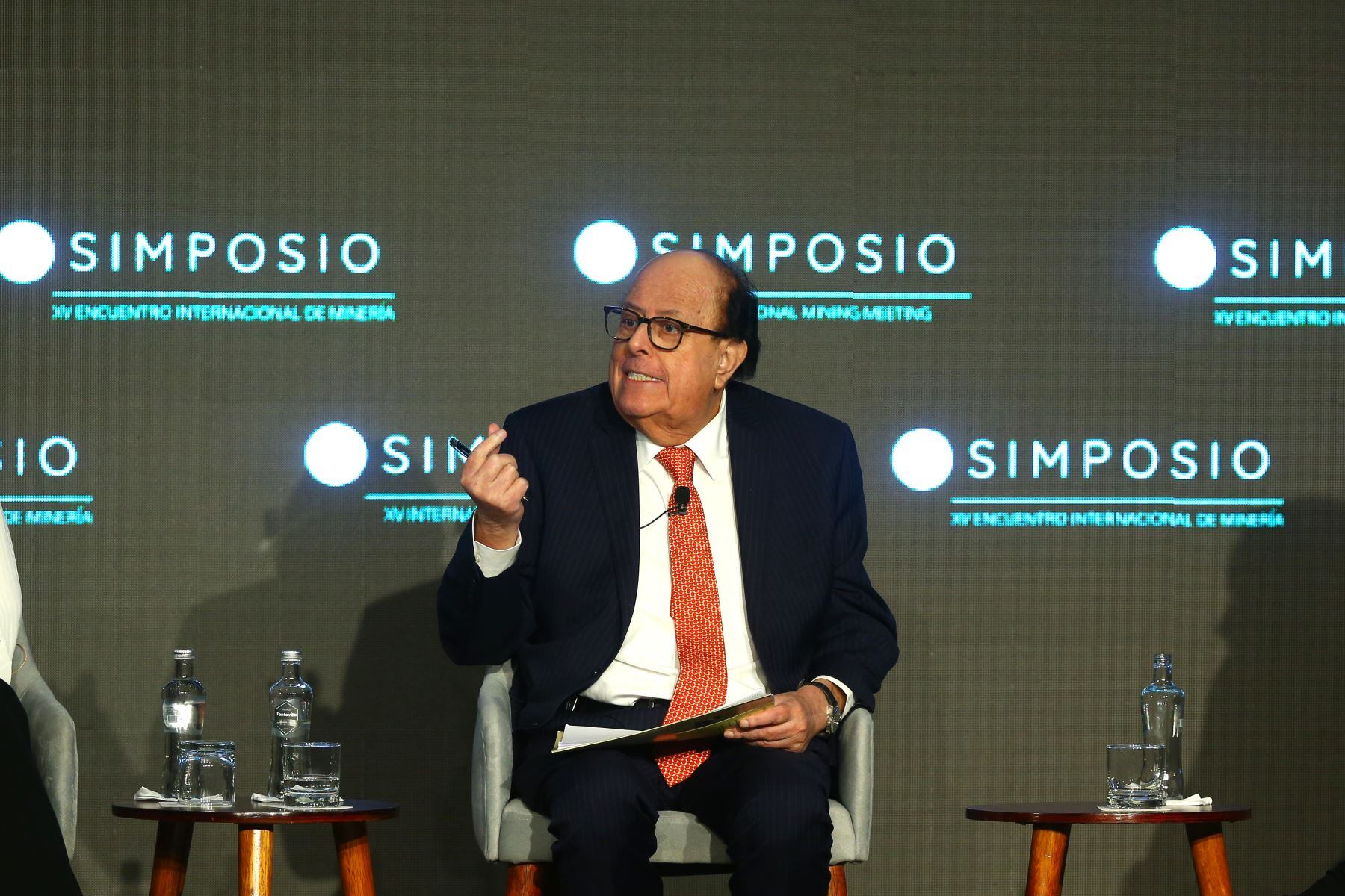 Julio Velarde habló claro y fuerte en la última jornada de XV Encuentro Internacional de Minería.