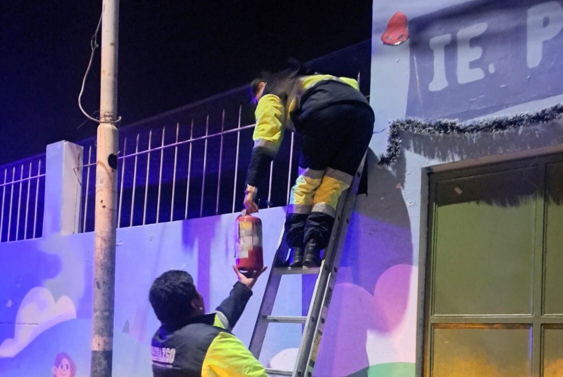 Serenos atendieron incendio en jardín Pedro Diez Canseco. Foto: difusión.